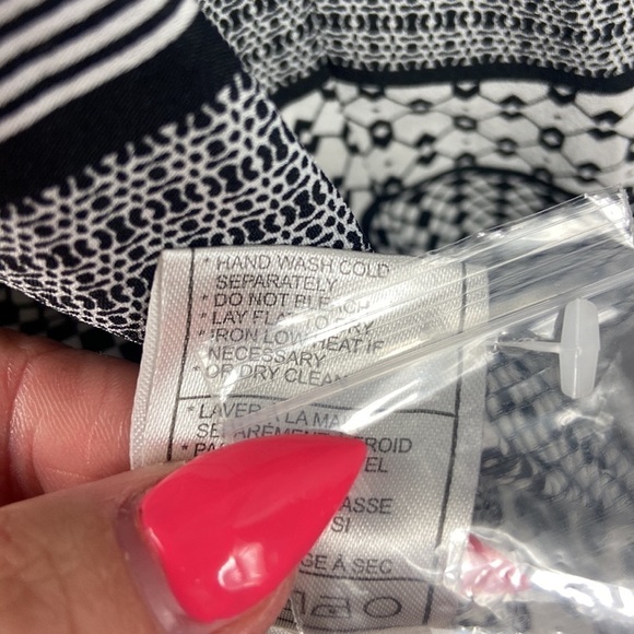 Jack by BB Dakota Black and White Sleeveless Skater Dress with a Pleated Skirt - Picture 10 of 11